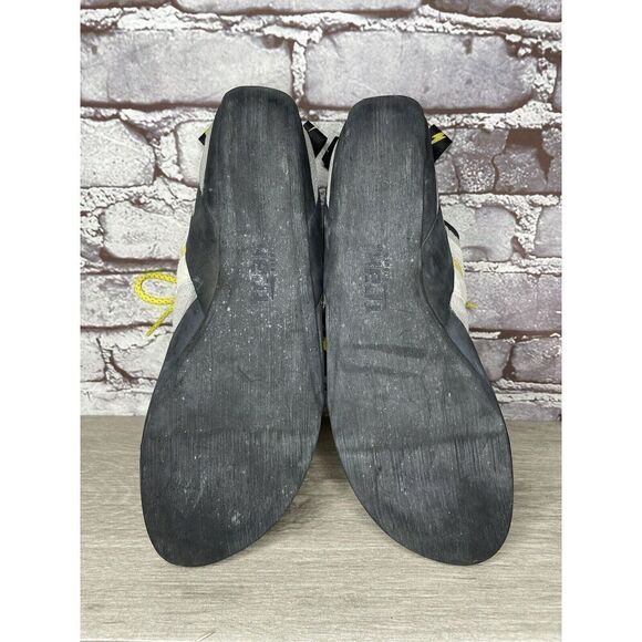 Evolv Defy Gray & Yellow Lace Up Climbing Shoes Fog Men Sz 12M US/46EU - Picture 13 of 16